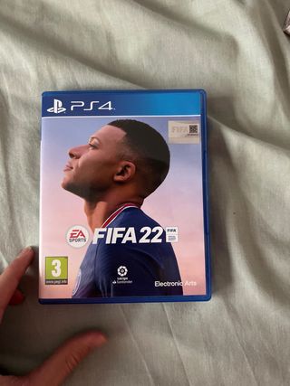 Consola PS4 Slim Negra + 3 Juegos