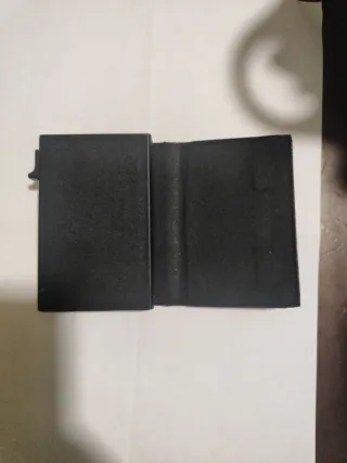 Portafoglio e porta carte di credito da riparare