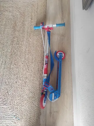 Patinete Oxelo azul y rojo