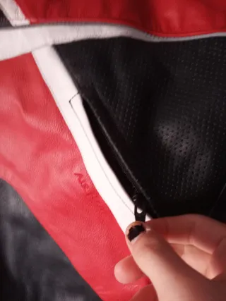 Chaqueta de cuero con protecciones