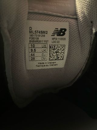 Zapatillas New Balance 574 talla 44 sin usar.