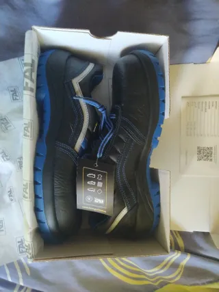 Botas de seguridad FAL Talla 45 Nuevas (no envío)