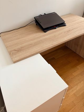 Escritorio moderno madera y blanco