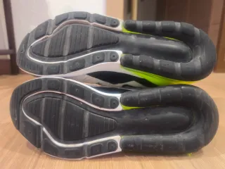 Nike Air Max 270 Verde y Blanco