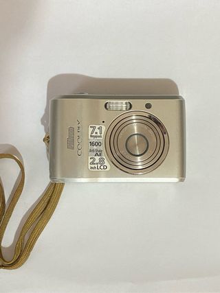 Cámara Nikon Coolpix 7.1 MP
