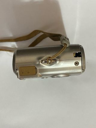 Cámara Nikon Coolpix 7.1 MP