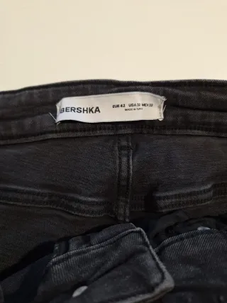 Pantalón hombre vaquero Bershka Negro con Pintura