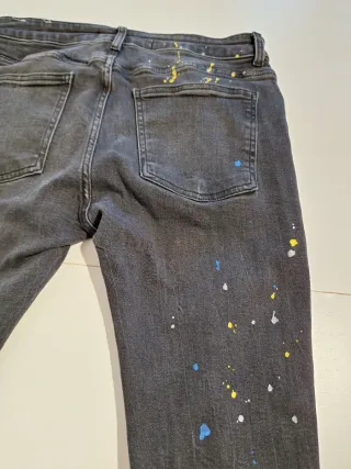 Pantalón hombre vaquero Bershka Negro con Pintura