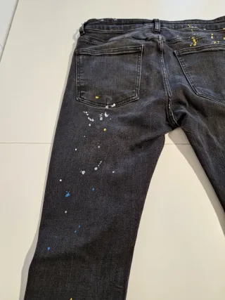 Pantalón hombre vaquero Bershka Negro con Pintura
