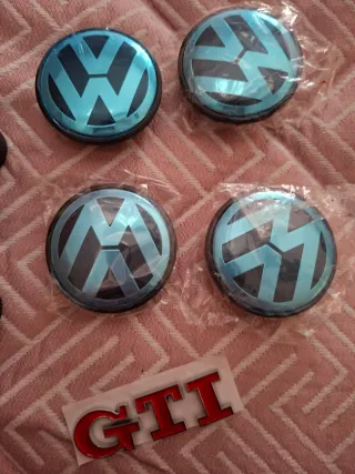 Insignias VW y GTI