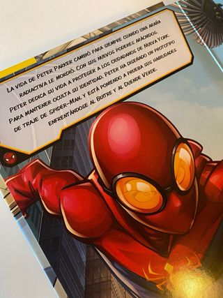 Spider-Man. Libroaventuras. Compañeros arácnido...