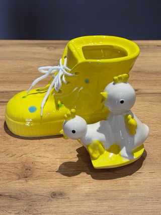 Statuetta Pasquale Stivale con Pulcini