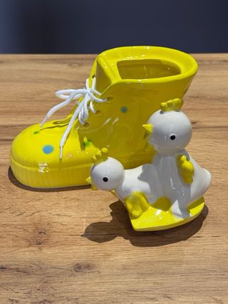 Statuetta Pasquale Stivale con Pulcini