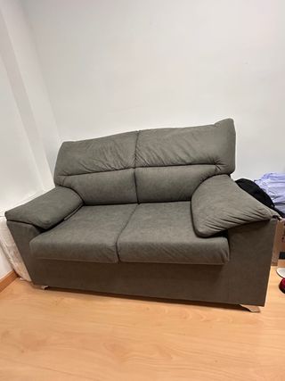 Sofá de 2 plazas gris. ¡ÚLTIMA SEMANA!