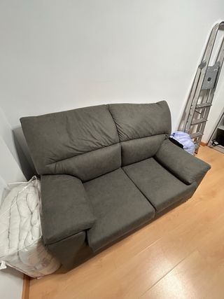 Sofá de 2 plazas gris. ¡ÚLTIMA SEMANA!