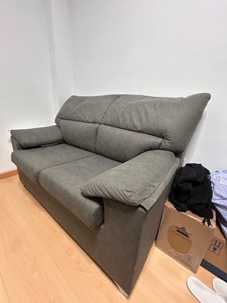 Sofá de 2 plazas gris. ¡ÚLTIMA SEMANA!