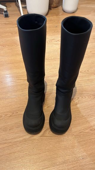 Botas altas negras Zara