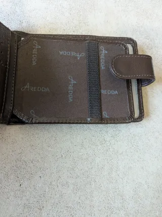 Cartera de hombre Aredda