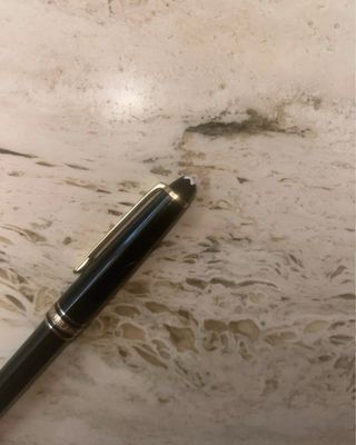 Bolígrafo Montblanc Negro y Dorado