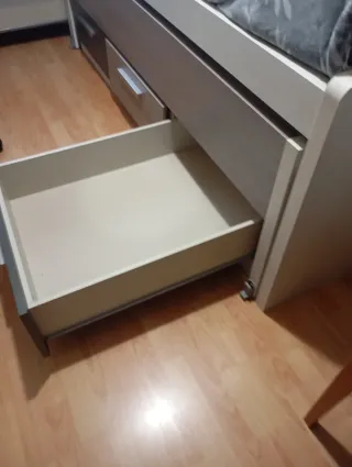 Conjunto habitación. Armario,cama nido, escritorio