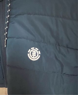 Cazadora acolchada Element azul y beige