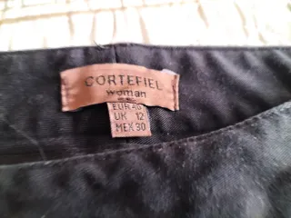 Chaqueta y pantalón negro