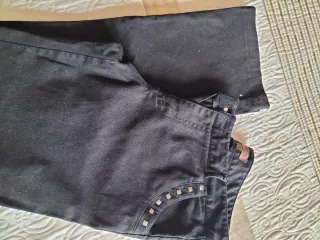 Chaqueta y pantalón negro