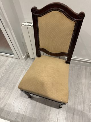 Set 6 Sillas Madera  - hay que tapizarlas