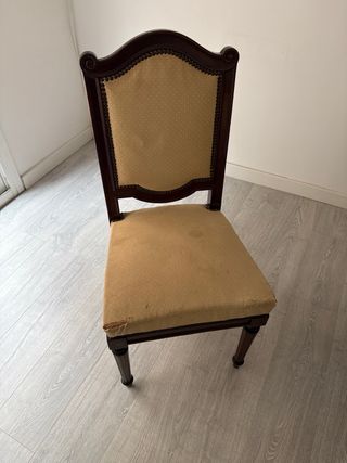 Set 6 Sillas Madera  - hay que tapizarlas