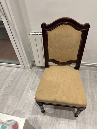 Set 6 Sillas Madera  - hay que tapizarlas