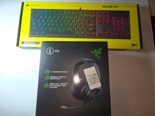 Teclado Corsair K60 RGB Pro e Cuffie Razer