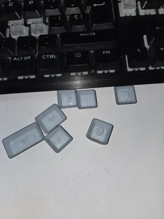 Teclado Corsair K60 RGB Pro e Cuffie Razer