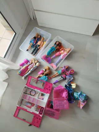 Pack  Muñecas Barbie y accesorios