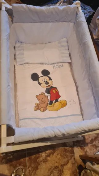 Minicuna Mickey Mouse