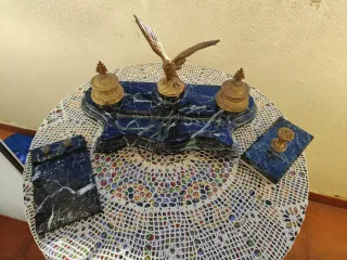 Antigua escribanía bronce y mármol