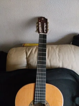Guitarra Admira A15 H Clásica