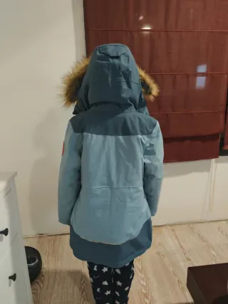 Chaqueta Quechua Azul y Turquesa 1 solo uso.