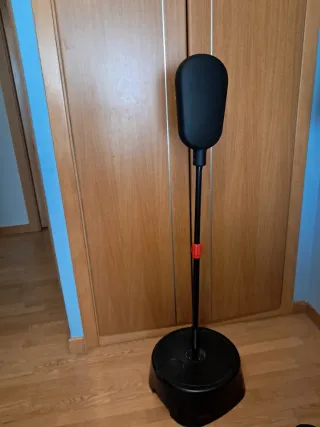 Puching ball. Boxeo. Saco boxeo con muelle y base