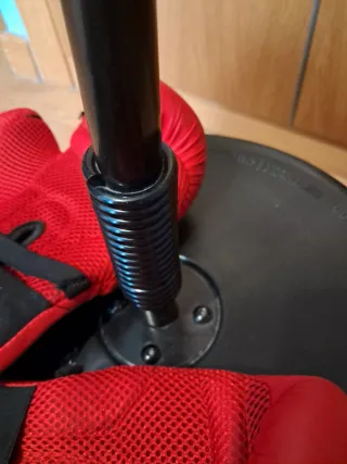 Puching ball. Boxeo. Saco boxeo con muelle y base