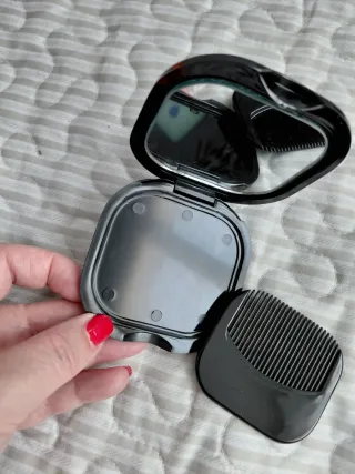 Cajita espejo y peine negro. Vintage