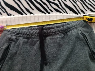 Pantalón de chándal gris