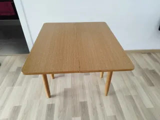 Mesa de cocina roble chapado