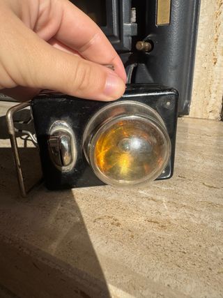 Linterna antigua de petaca