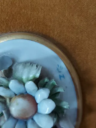 Cuadro porcelana flores antiguas dorado