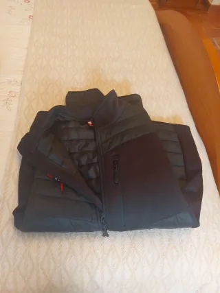 Cortavientos juvenil negro