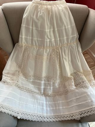 Conjunto ropa interior fallera: Camisas y enagua