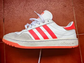 Adidas Talla 41 1/3 Blancas y Naranja