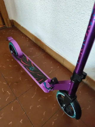 Patinete plegable morado Tijuana