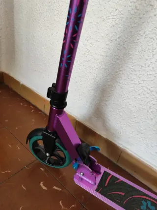 Patinete plegable morado Tijuana