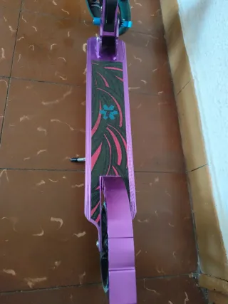 Patinete plegable morado Tijuana